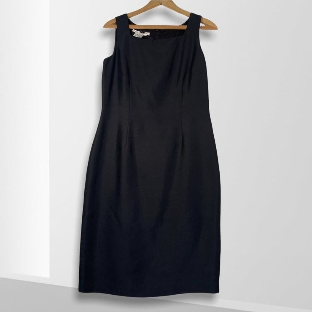 Vintage Maggy London Black Silk Sleeveless Sheath LBD Dress - Size 6